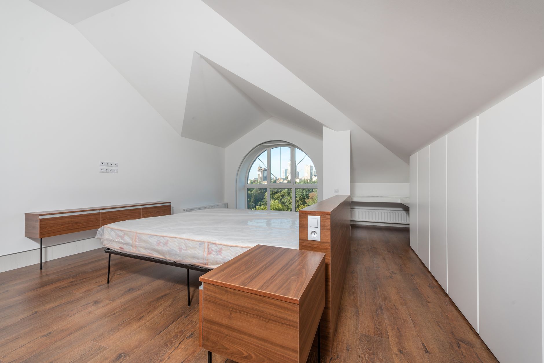 Traitement punaises de lit équipe à Pontoise